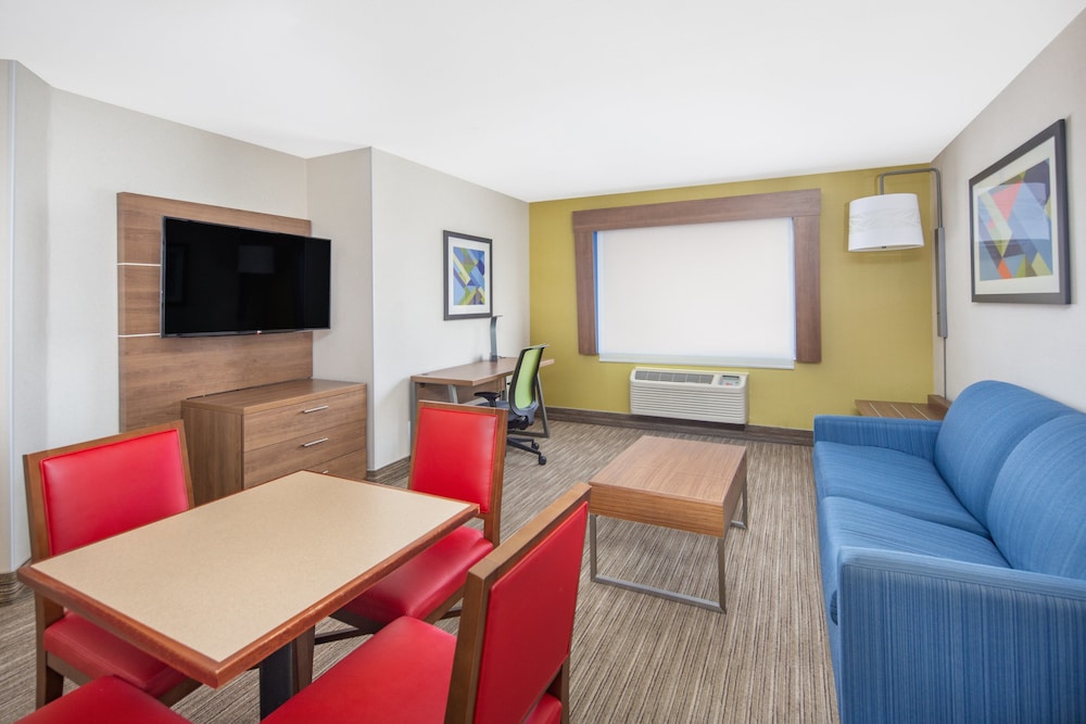 holiday inn express hotel and suites bishop by ihg