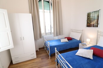 glenda historic house in otranto