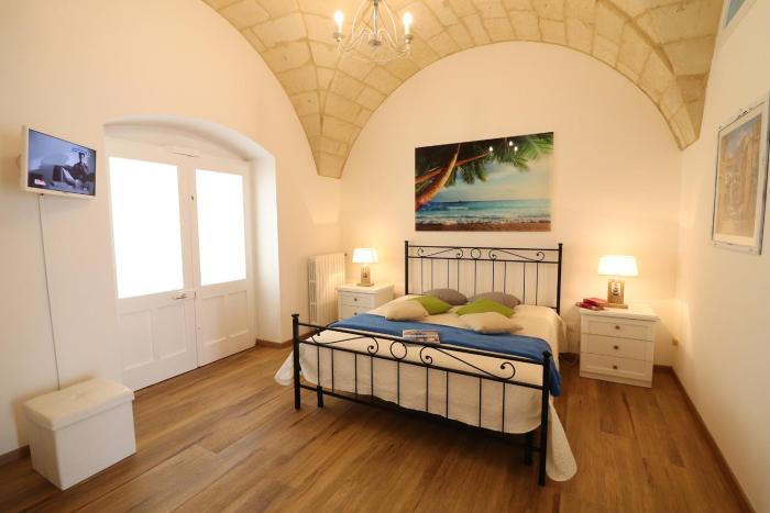 glenda historic house in otranto