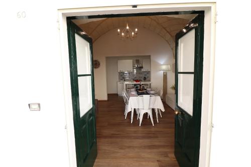 glenda historic house in otranto