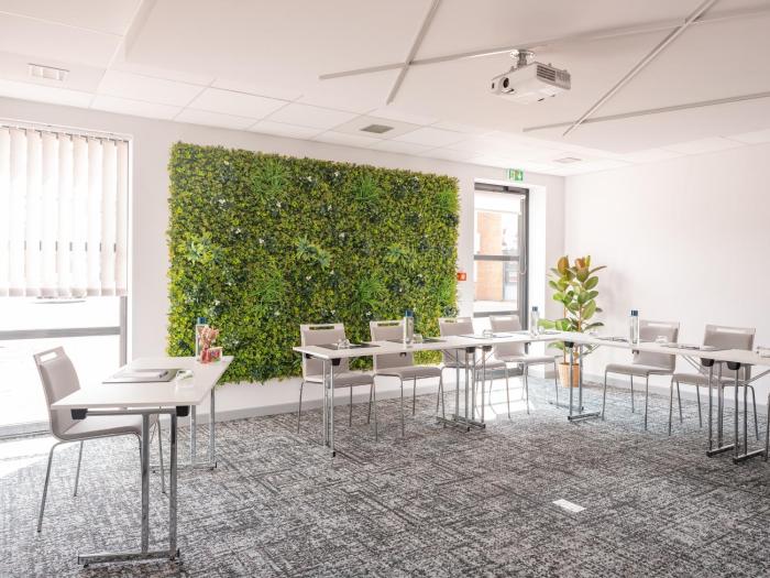 holiday inn toulouse airport by ihg