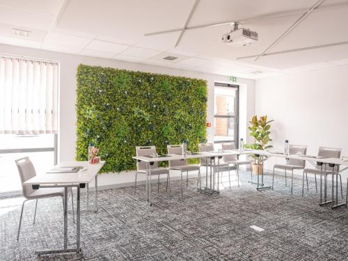 holiday inn toulouse airport by ihg
