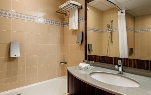 holiday inn toulouse airport by ihg