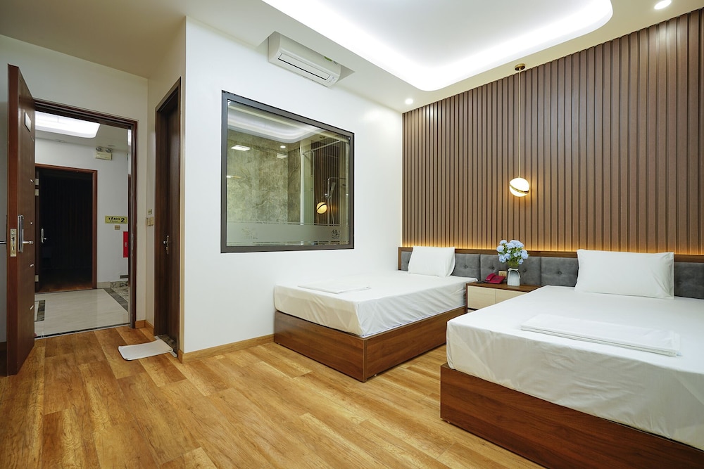 bbq villa and hostel ha long