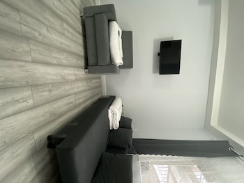 citymax aldgate studios