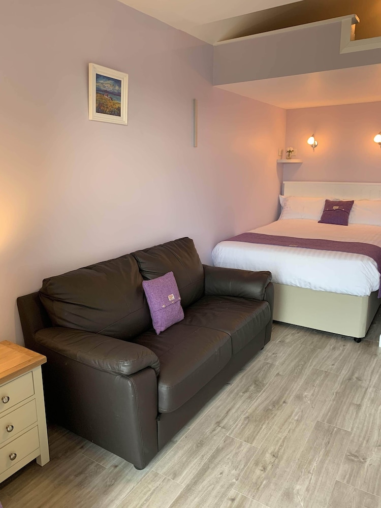 hebridean holiday cabins