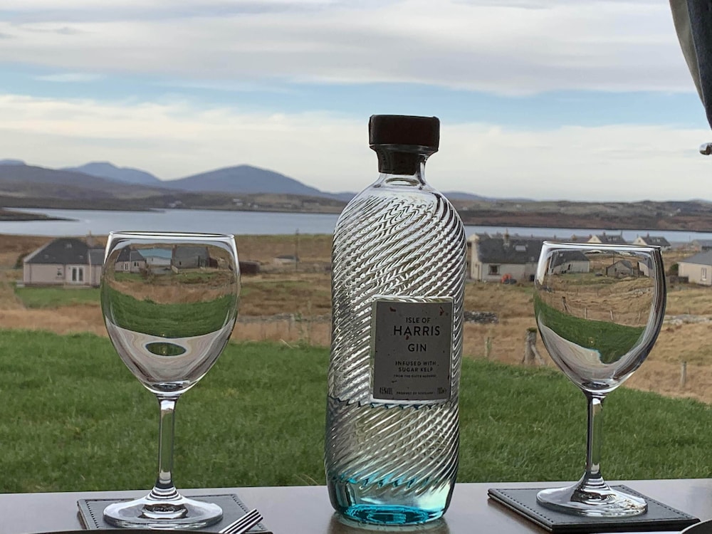 hebridean holiday cabins