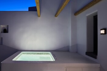 alleys boutique and spa hotel