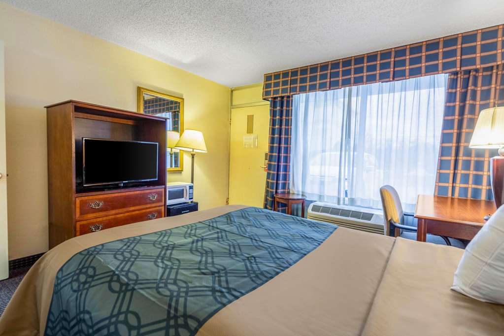 econo lodge baton rouge