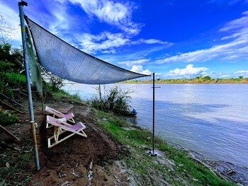 Nokhuuk's House At Rimkhong,,3 star