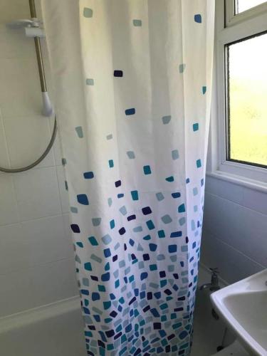 2 bedroom chalet near the beach