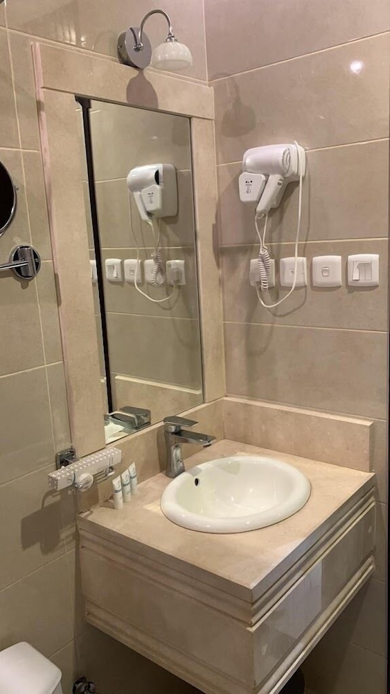gold inn hotel