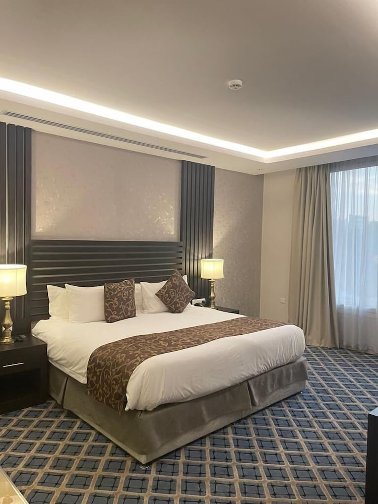 gold inn hotel