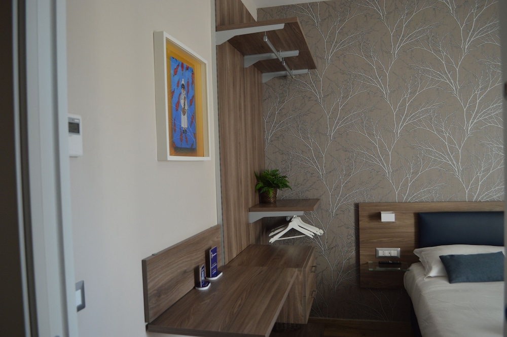 famalu apartments