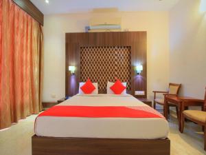 Grand Milestone,Visveshwara Nagar,2 star