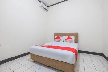 hotel transit 1 makassar redpartner