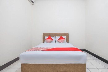 hotel transit 1 makassar redpartner