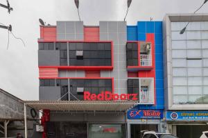 reddoorz plus near millenium ict centre medan 2