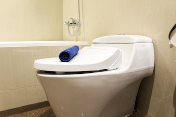 stunning 3br apartment at the branz bsd city