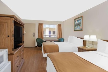 courtyard hotel and event center