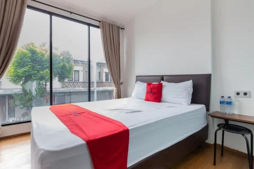 reddoorz plus near ice bsd 2