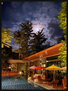 tree scape retreat resort