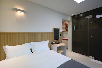 pool and villa sorang