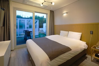 pool and villa sorang