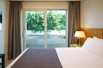 pool and villa sorang