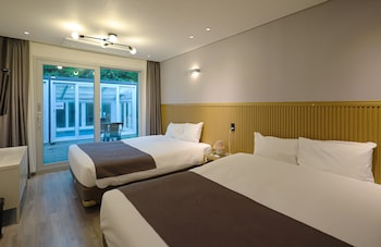 pool and villa sorang