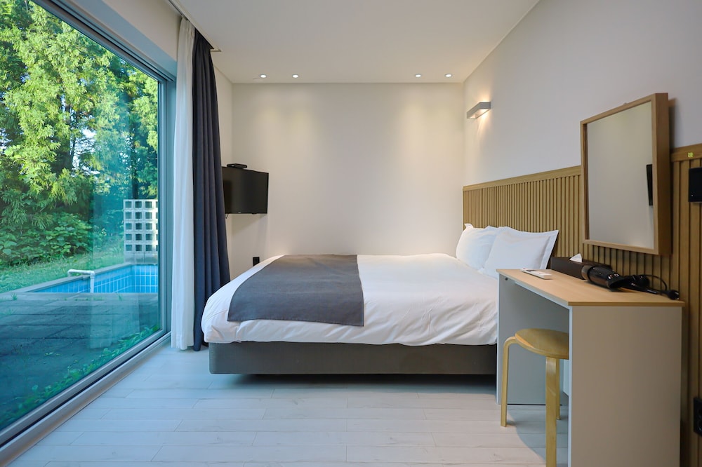 pool and villa sorang