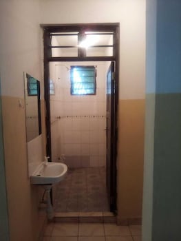 one world apartments bamburi