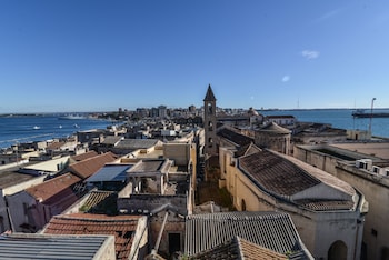 Akropolis Hotel,Martina Franca>>Bari,4 star