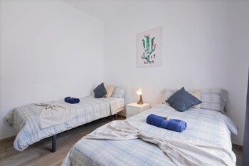 tenerife urban rooms