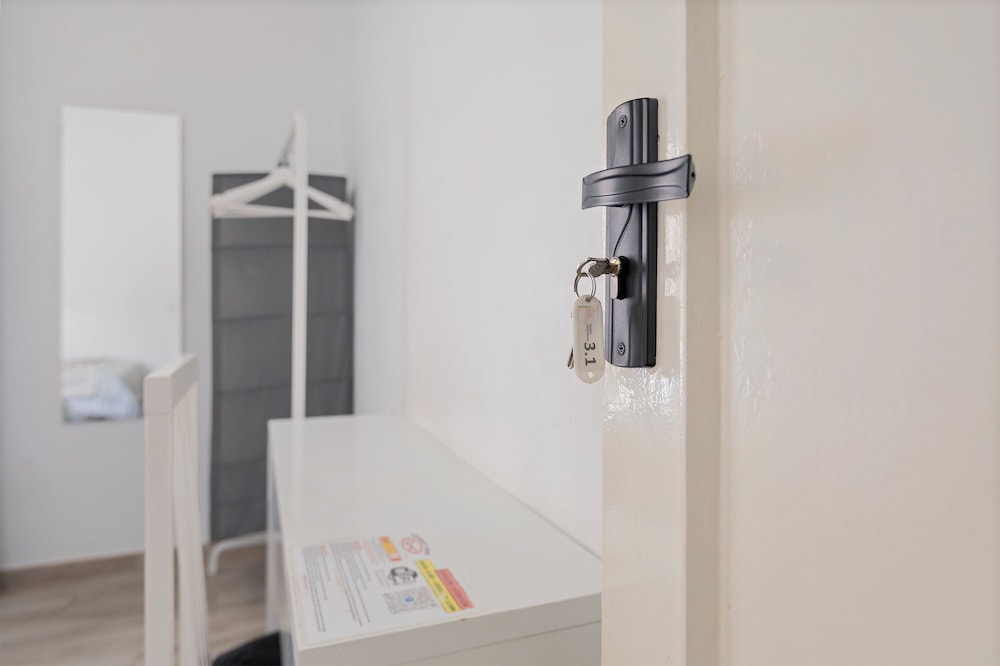 tenerife urban rooms