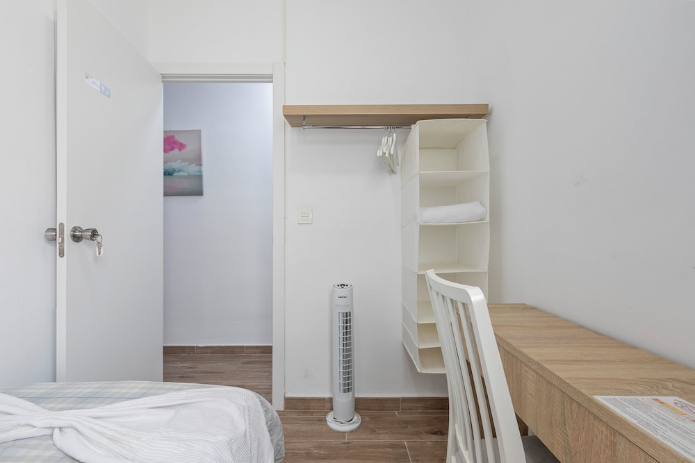 tenerife urban rooms