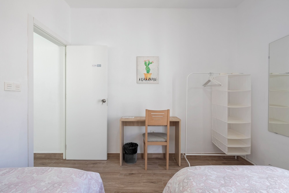 tenerife urban rooms