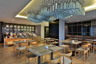 orange hotel qingdao west coast golden beach