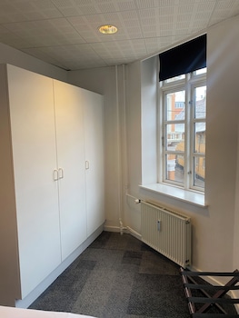 city hotel apartments