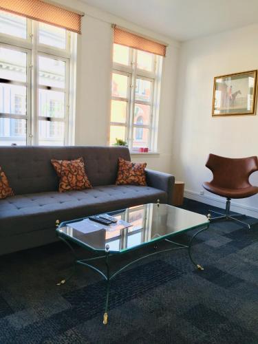 city hotel apartments