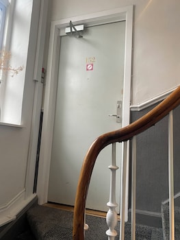 city hotel apartments