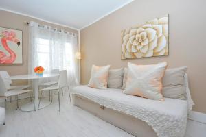 sofi beach apartment