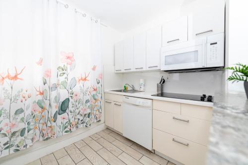 sofi beach apartment