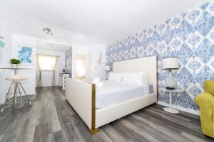 sofi beach apartment