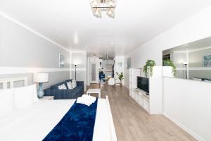 sofi beach apartment