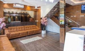 Hotel Hometown Near Sion,Mumbai Suburban>>Mumbai,3 star