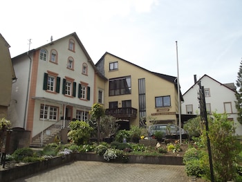 weingut and gastehaus kaufmann schneider