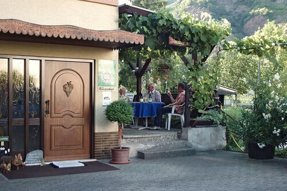 weingut and gastehaus kaufmann schneider