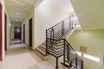 reddoorz syariah near jam gadang bukittinggi 2