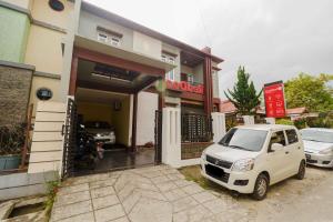 reddoorz syariah near jam gadang bukittinggi 2